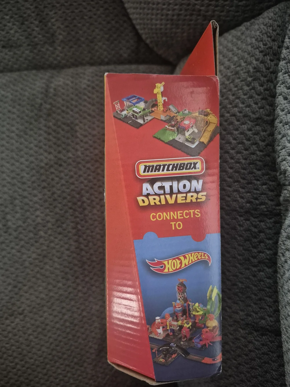 Matchbox Action Drivers Bus Station W/MBX City Bus 1/64 Playset New Htf